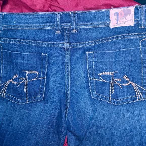 Chip and Pepper Laguna Beach Flare Size 11 Jeans - Picture 4 of 8